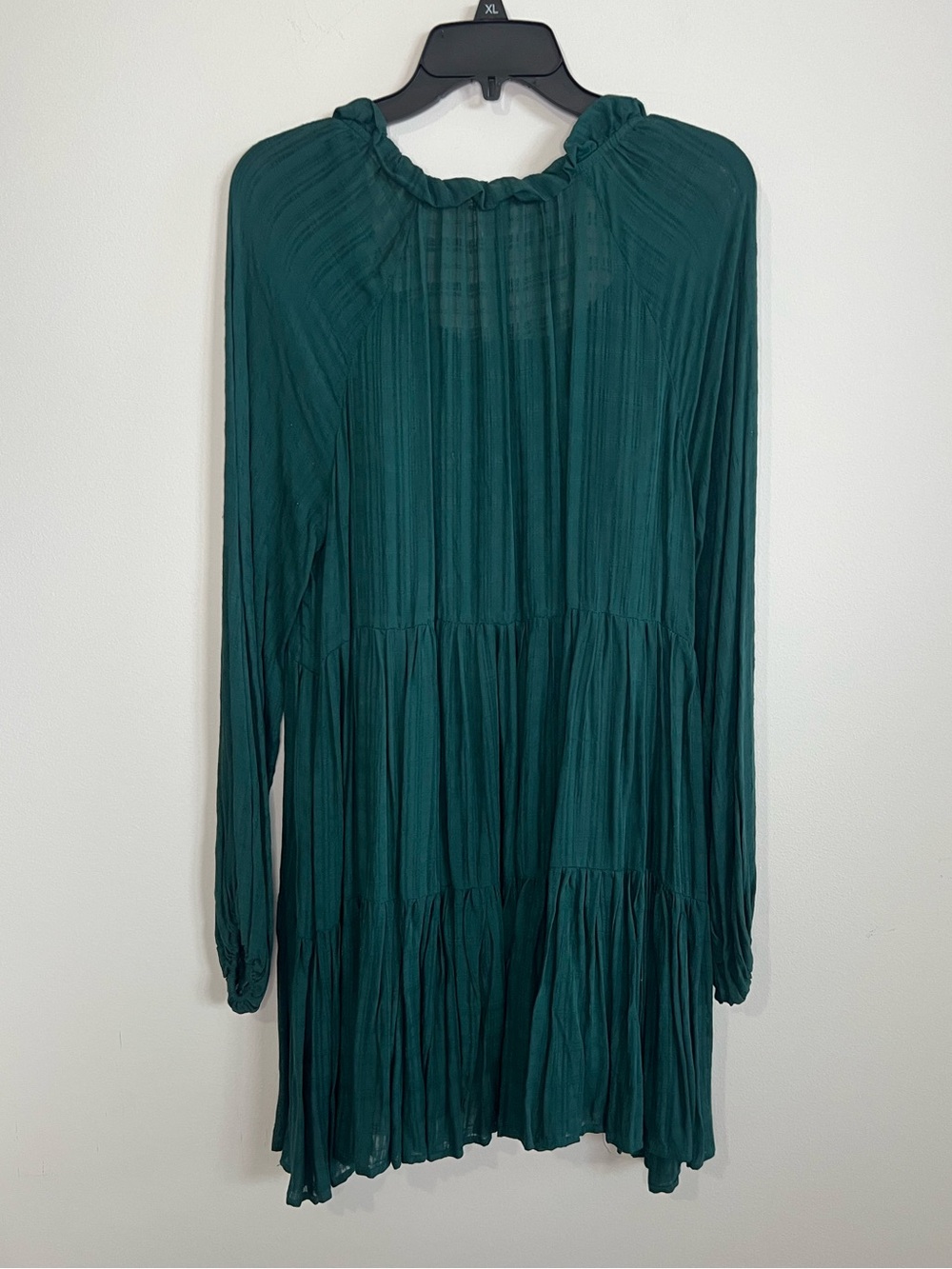 Wonderly Deep Green Long Sleeve Tiered Dress - Picture 2 of 4